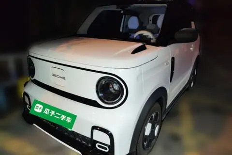 Geely Panda 2025