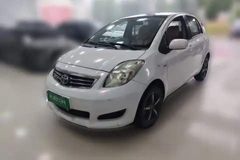 Toyota Yaris 2011