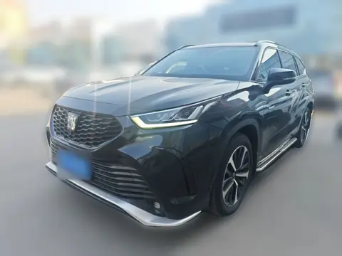 Toyota Crown Kluger 2022