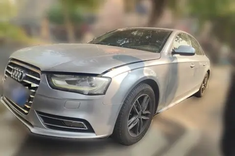 Audi A4L 2014