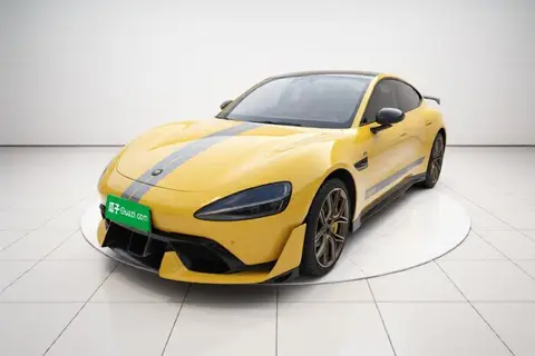 Xiaomi SU7 Ultra 2025