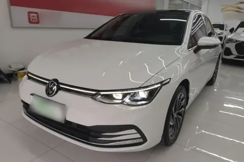 Volkswagen Golf 2024