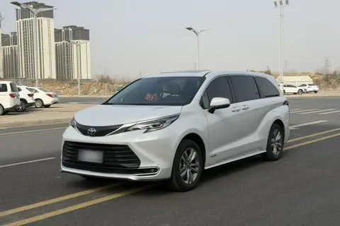 Toyota SIENNA 2023
