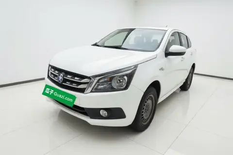 Venucia T70 2016