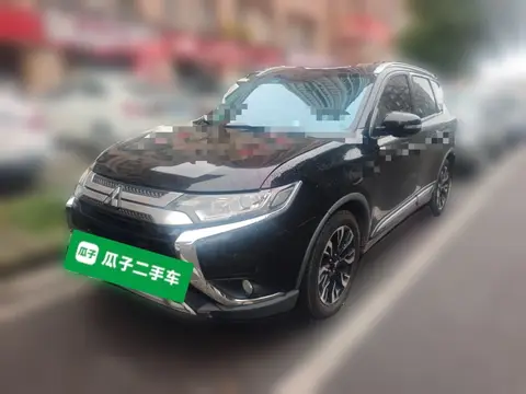 Mitsubishi Outlander 2020