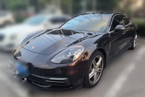 Porsche Panamera 2019