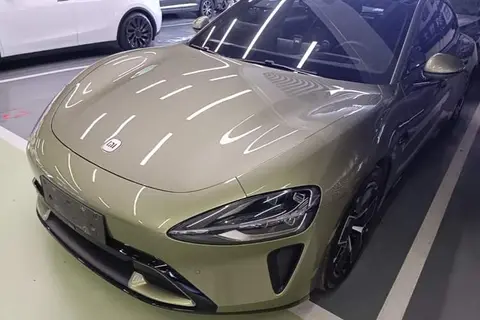 Xiaomi SU7 2025