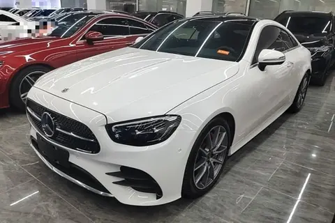Mercedes-Benz E-Class 2022