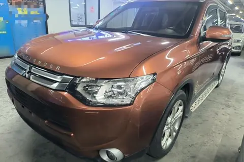 Mitsubishi Outlander 2014