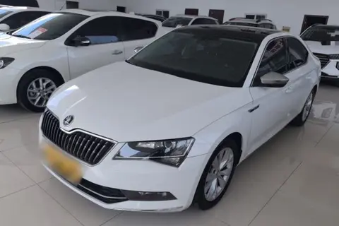 Skoda Superb 2016