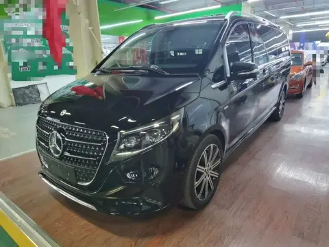 Mercedes-Benz V-Class 2025