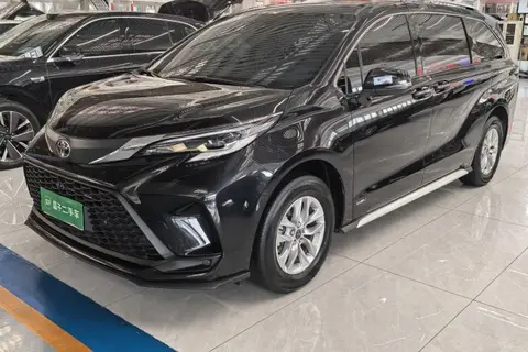 Toyota Granvia 2024
