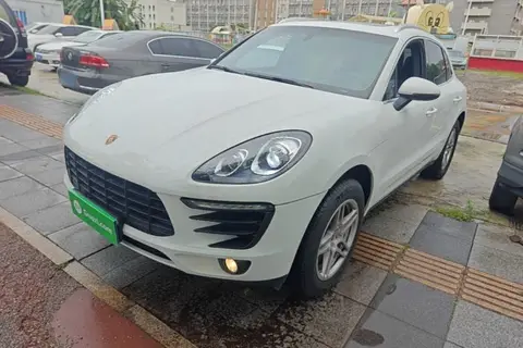 Porsche Macan 2015
