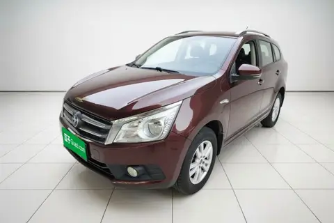 Venucia T70 2015