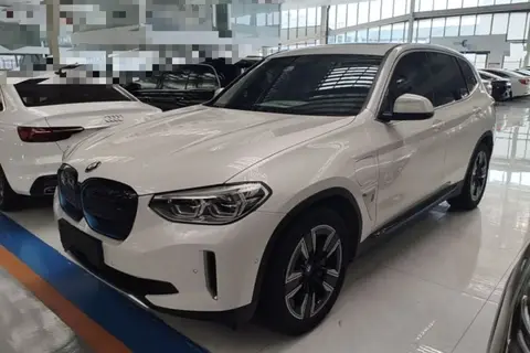 BMW iX3 2021
