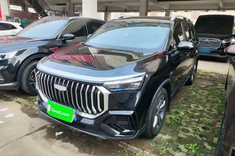 Geely Okavango 2025