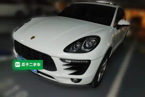 Porsche Macan 2016