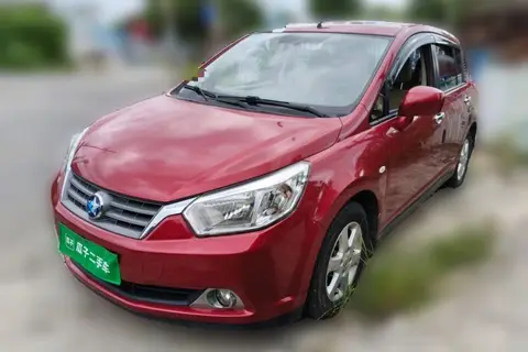 Venucia R50 2013
