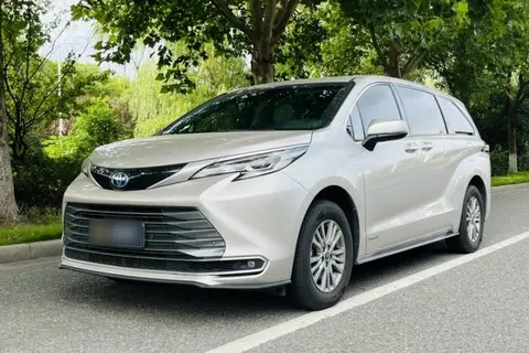 Toyota SIENNA 2023