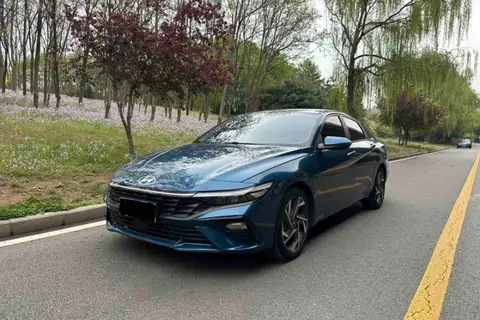 Hyundai Elantra 2023
