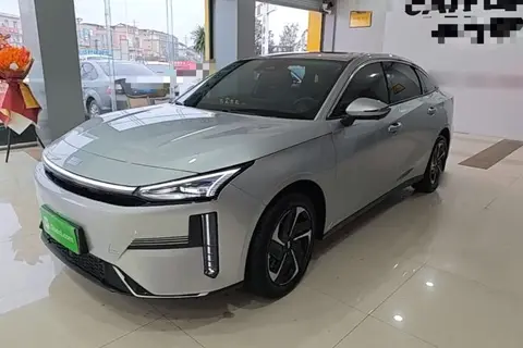 Geely Galaxy L6 2025