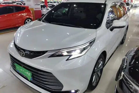 Toyota SIENNA 2024