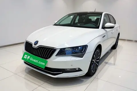 Skoda Superb 2016
