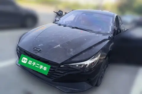 Hyundai Elantra 2022