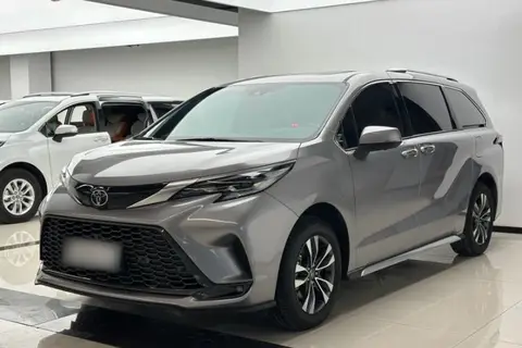 Toyota Granvia 2025