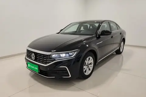 Volkswagen Passat 2025