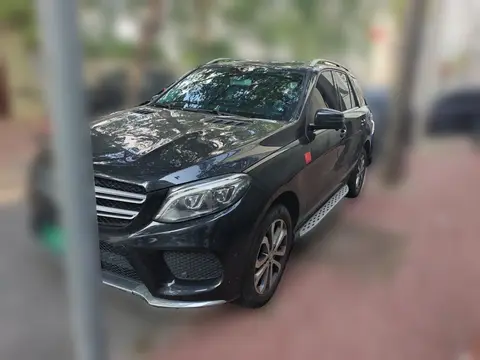 Mercedes-Benz GLE 2016