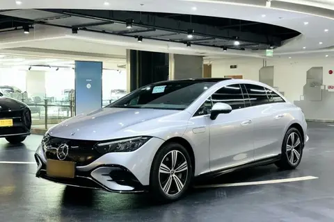 Mercedes-Benz EQE 2022