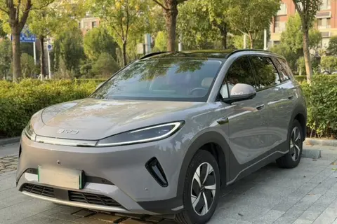 BYD Sealion 05 2025