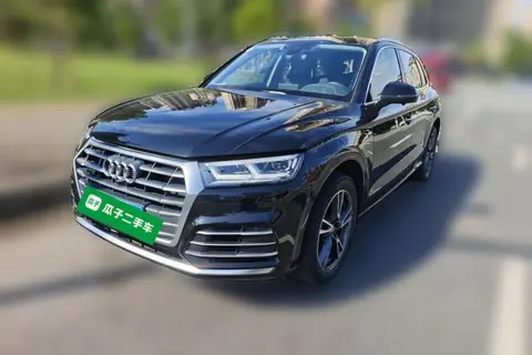 Audi Q5L 2020