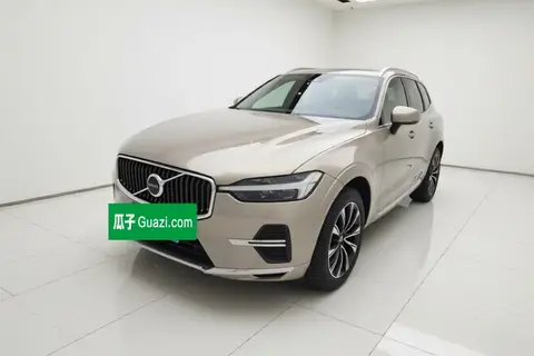 Volvo XC60 2022