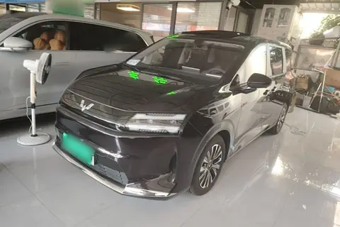 Wuling Xingguang 730 2025