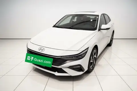 Hyundai Elantra 2023