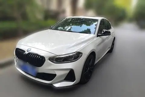 BMW 1 Series 2021