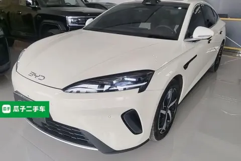 BYD Seal 07 2025