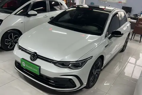 Volkswagen Golf 2022