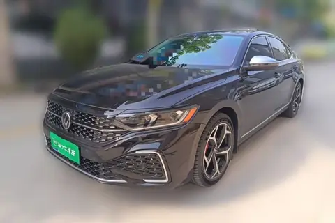 Volkswagen Passat 2024