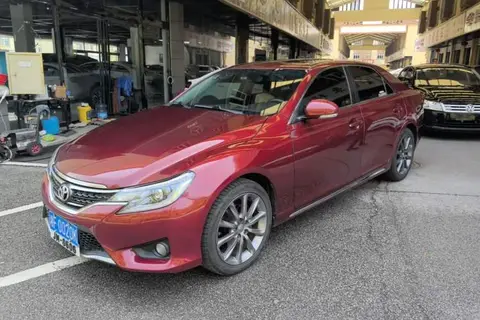 Toyota Reiz 2014