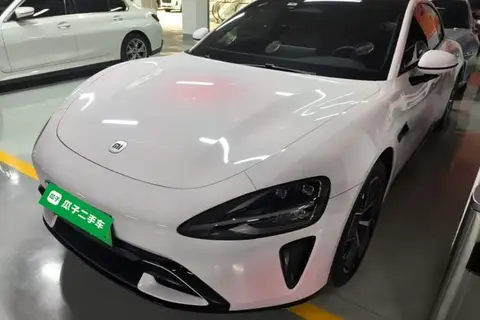 Xiaomi SU7 2024