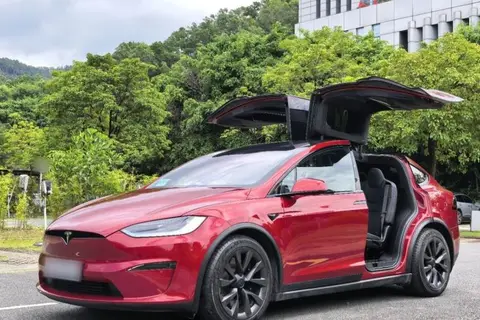 Tesla Model X 2023