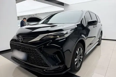 Toyota Granvia 2025