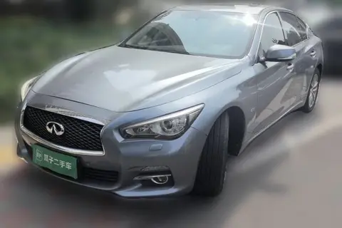 Infiniti Q50L 2015