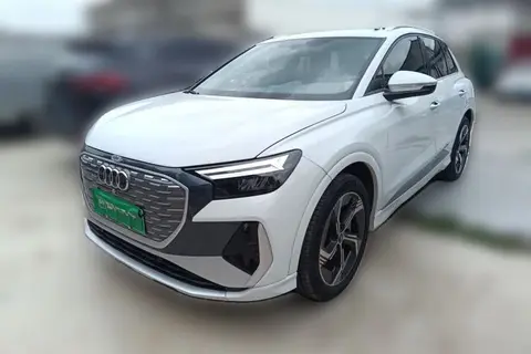 Audi Q4 e-tron 2023