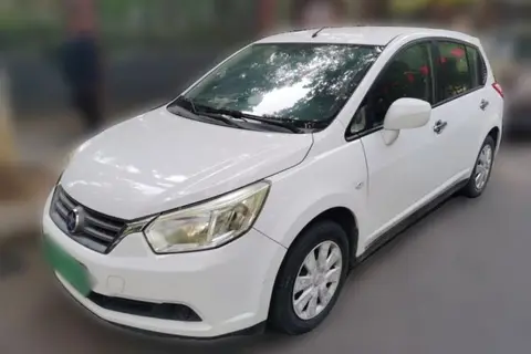 Venucia R50 2014