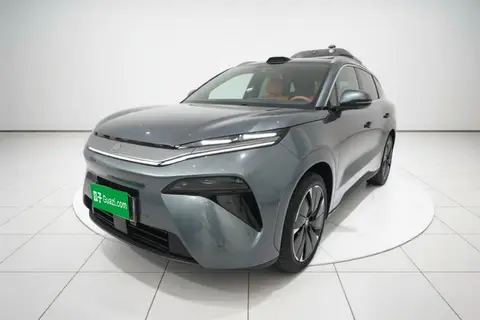 BYD Tang L 2025