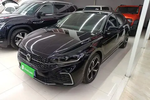 Volkswagen Passat 2024